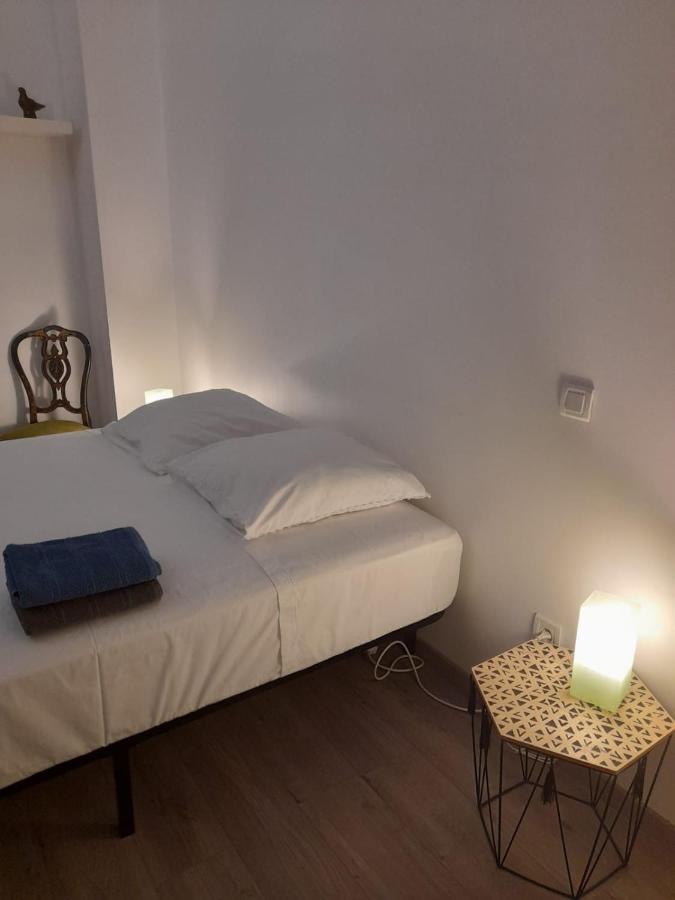B&B Chez Odile Mirabel  ภายนอก รูปภาพ