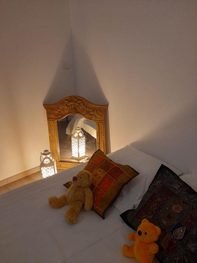 B&B Chez Odile Mirabel  ภายนอก รูปภาพ